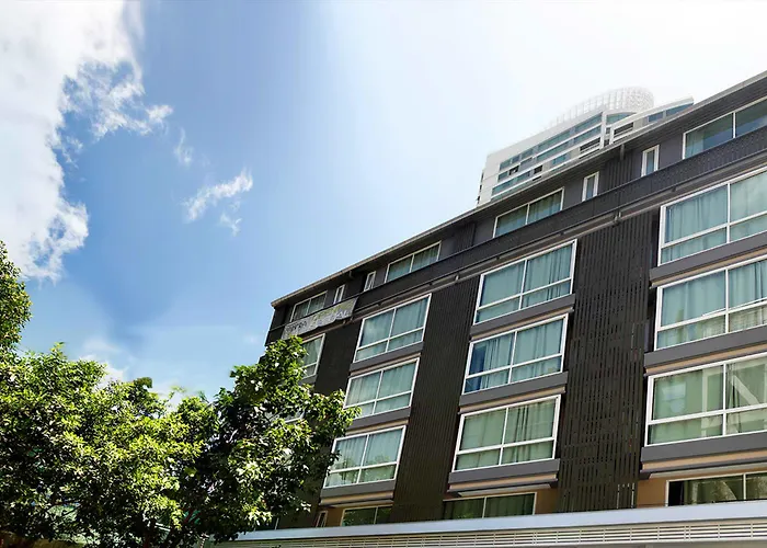 Nantra Sukhumvit 39 Hotel 3*