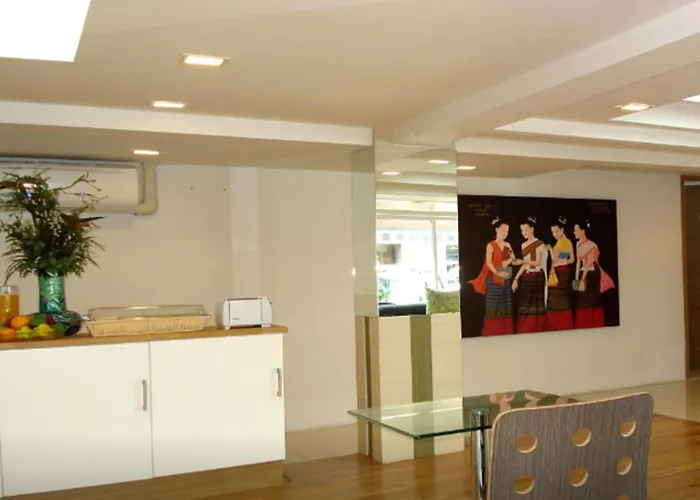 Nantra Sukhumvit 39 Hotel 3*