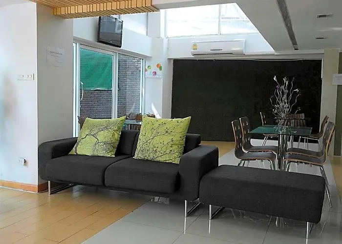 Hotel Nantra Sukhumvit 39 3*
